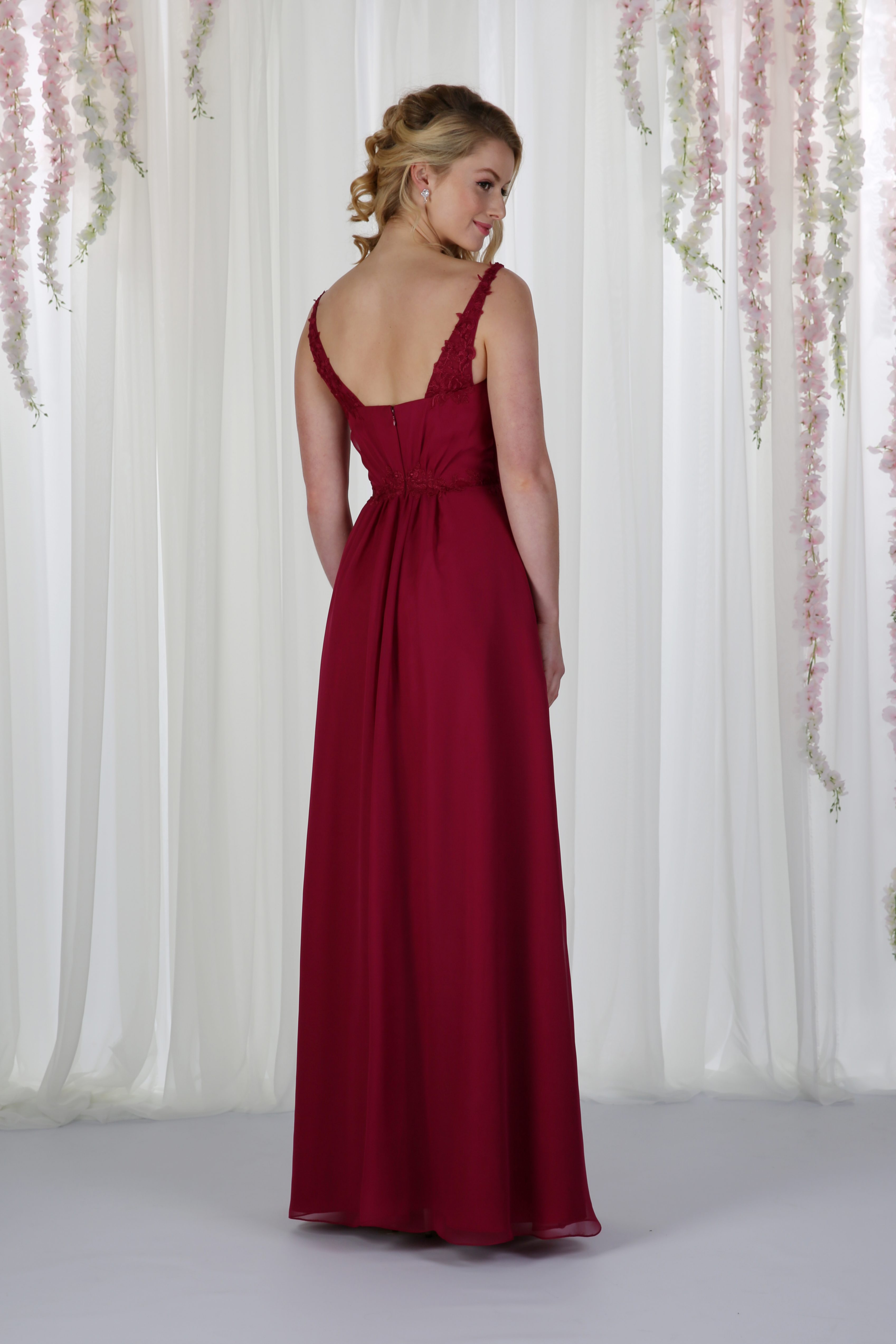 Richard Designs RDM1060 – Bradgate Brides | Designer Wedding & Bridal Gowns